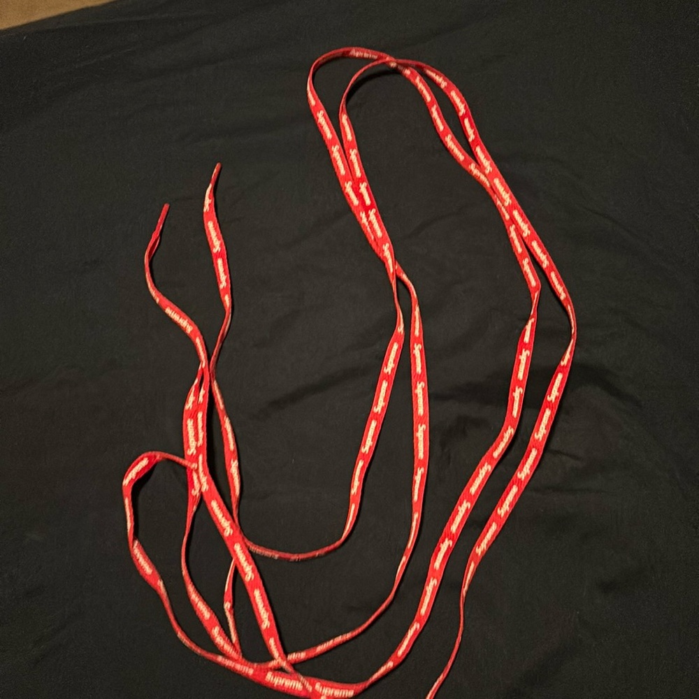 Supreme shoelaces